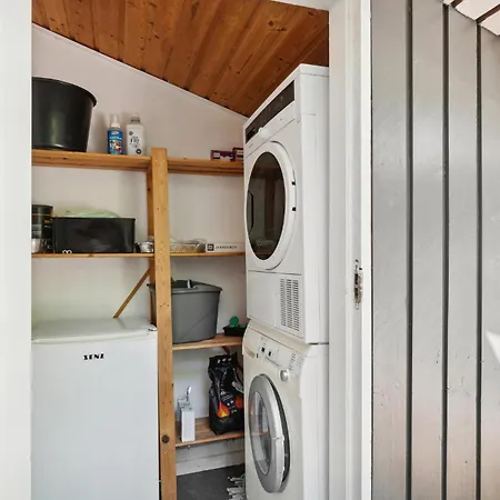 2 Bedroom Awesome In *