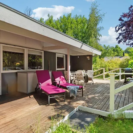 2 Bedroom Awesome In Jægerspris